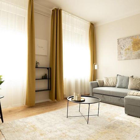 Square 2 Apartment Debrecen Exterior photo